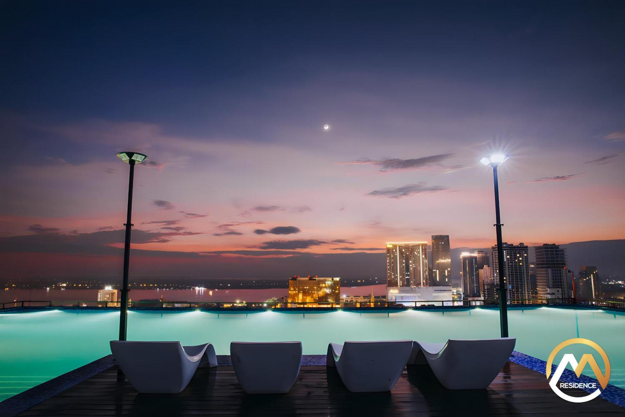 Infinity Pool Hotel Phnom Penh Down To 24 Usd In M Residence Zewnętrze zdjęcie