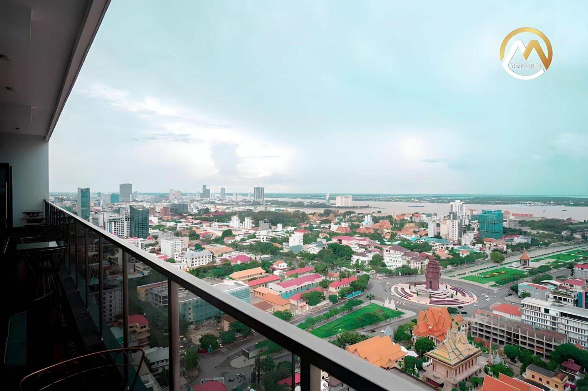 Infinity Pool Hotel Phnom Penh Down To 24 Usd In M Residence Zewnętrze zdjęcie